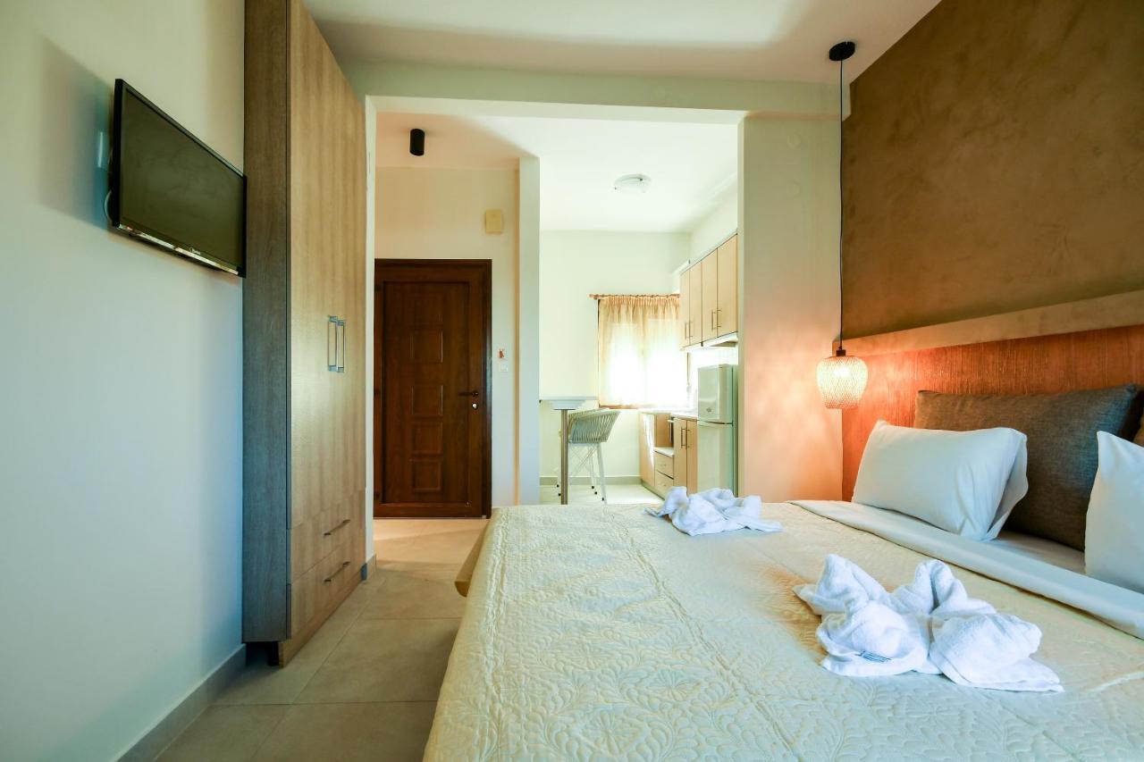וורוורו Zinozis Beach Apartments מראה חיצוני תמונה